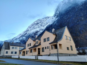 Trolltunga Apartments